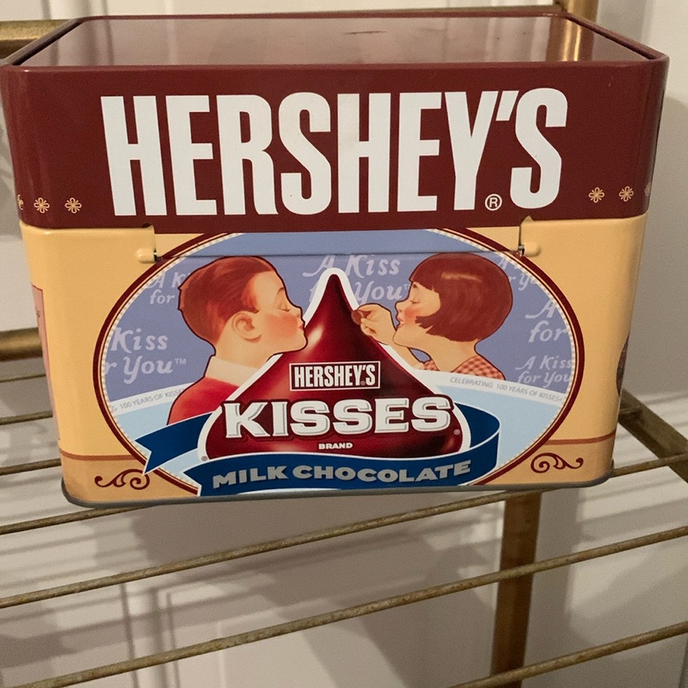 Hersheys recipe tin with recipes guc
